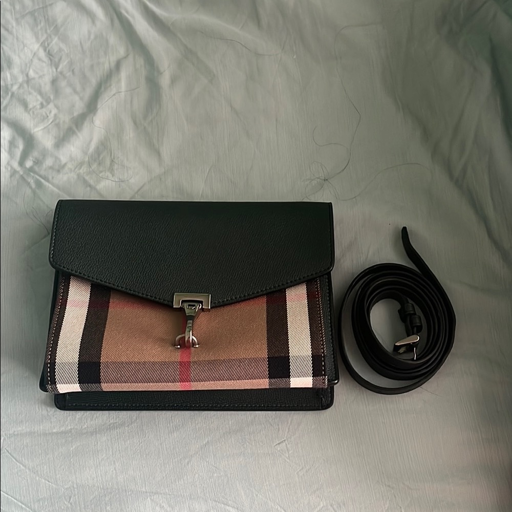 Burberry Macken crossbody bag in green